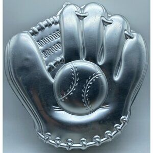 Wilton Cake Pan Baseball Glove 1987 Aluminum Sports Birthday Party  2105-1234